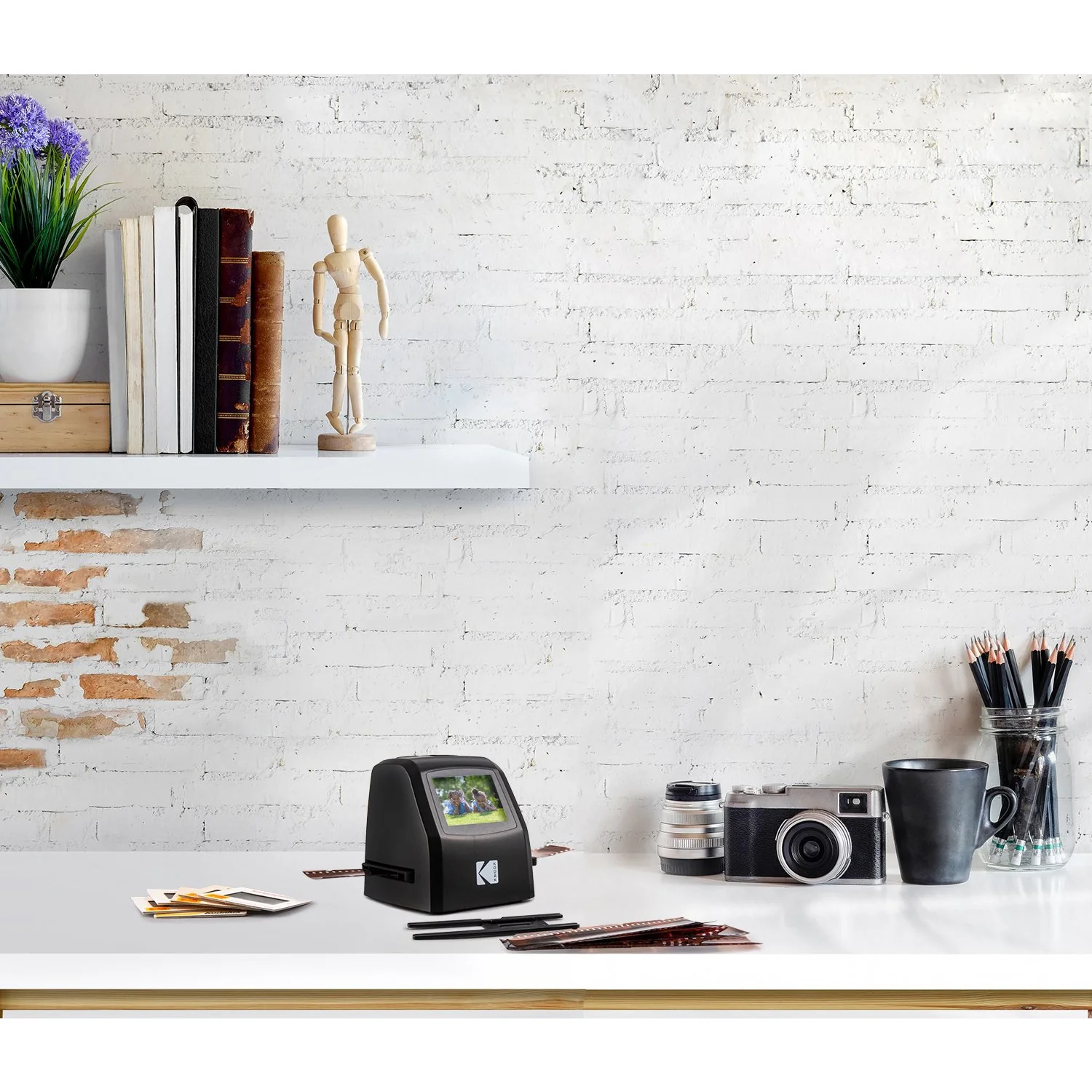 KODAK Mini Digital Film & Slide Scanner - Image 9