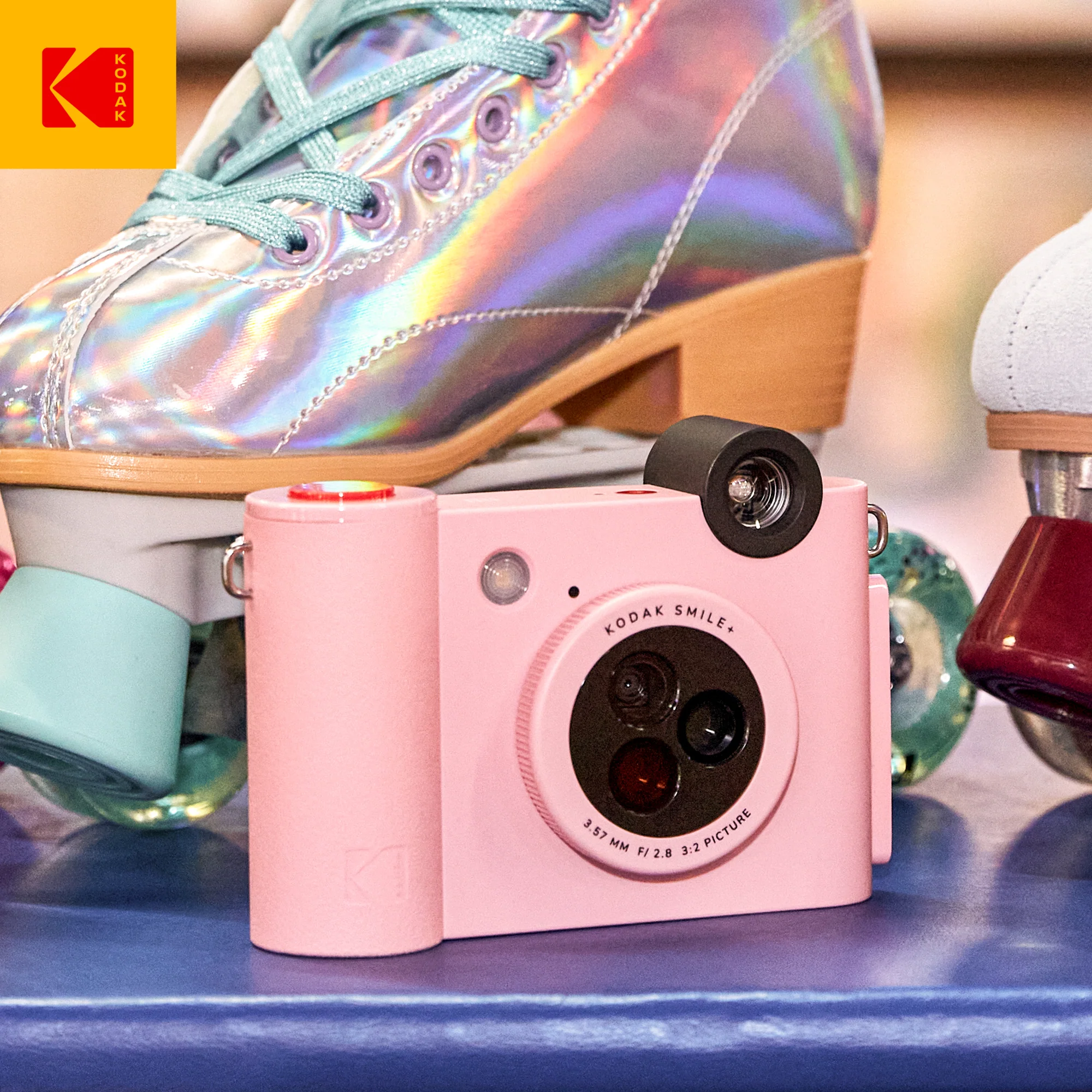 KODAK Smile+ Wireless Digital Instant Print Camera with Effect-changing Lens - Pink - Image 7